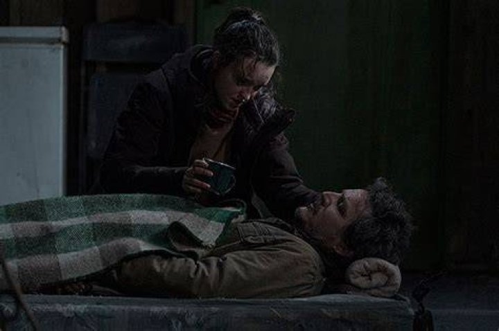 Ellie Kills David The Cannibal In Episode 8 – Hollywood Life