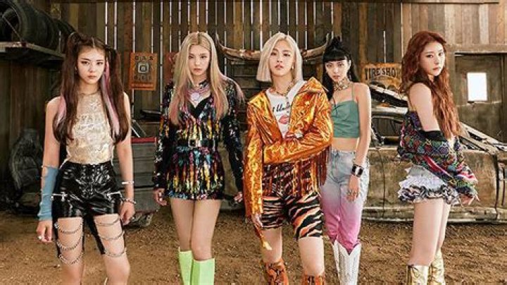 ITZY Reveals ‘Thrilling’ Story About Filming The ‘Not Shy’ Music Video, Their Favorite Track From New EP & More
