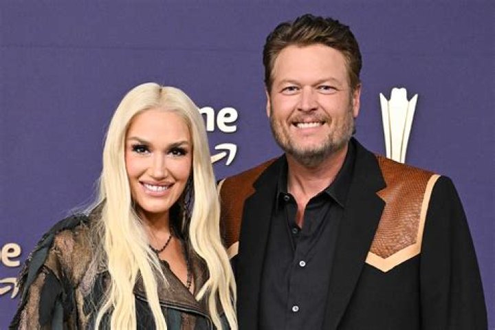 John Legend, Kelly Clarkson, & More Stars Send Love To Blake Shelton & Gwen Stefani After Engagement