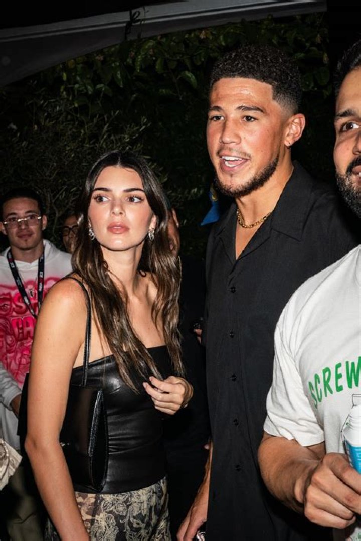 Kendall Jenner & Devin Booker Kiss In Rare PDA Photos At U.S. Open