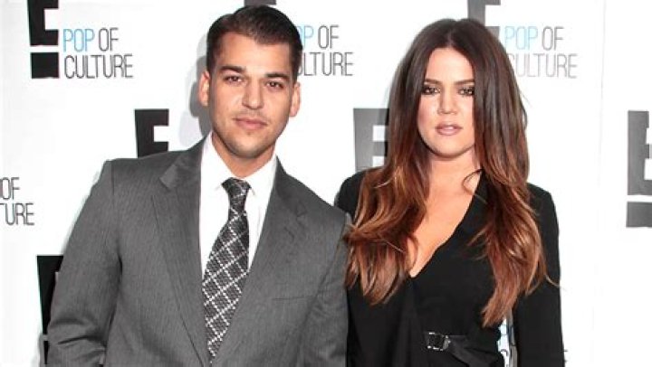 Khloe Kardashian Says Her Brother Rob Looks ‘Hot’ In Latest ‘KUWTK’ Ep – Hollywood Life