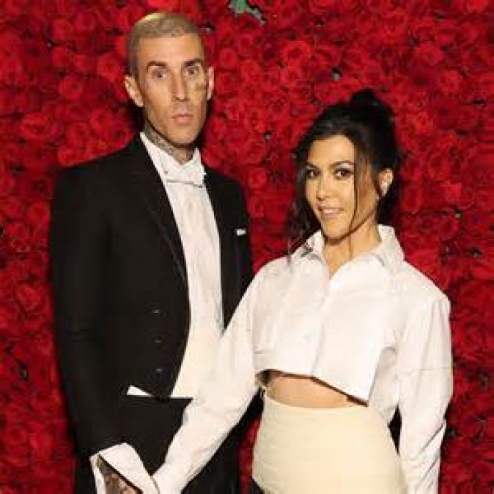 Kourtney Kardashian & Travis Barker’s 1st Wedding Photos: See Them Kiss & More In New Pics