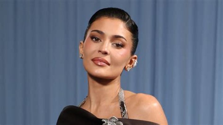 Kylie Jenner Shows Stormi Opening Custom Balenciaga Shoes In Video – Hollywood Life