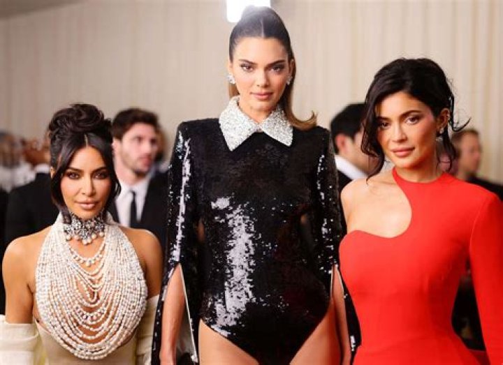 Kylie Jenner Vs. Kim Kardashian: Who Rocks The Sexy Cleavage Look Best?