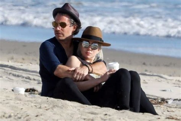 Lady Gaga Rocks Black Bikini During Breakfast With BF Michael Polansky – Hollywood Life