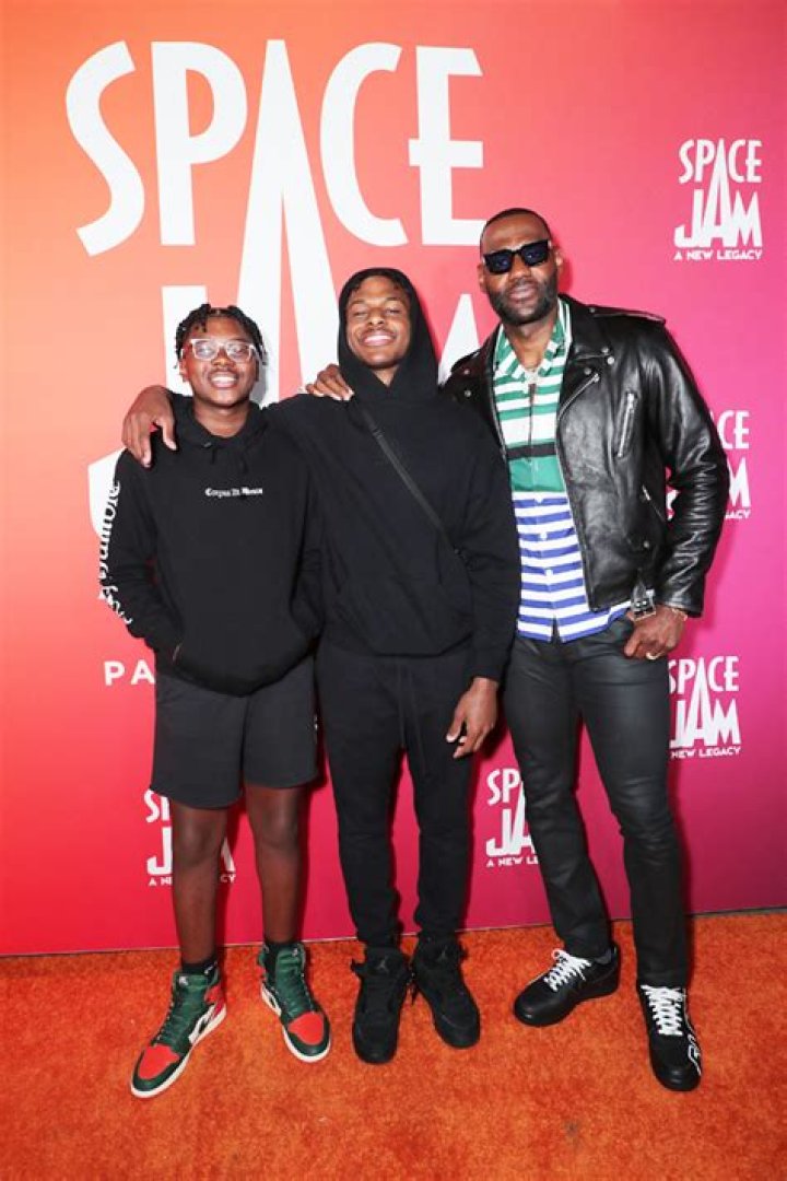 LeBron James’ Sons Bronny & Bryce Joined Him For A ‘Space Jam’ Event – Hollywood Life