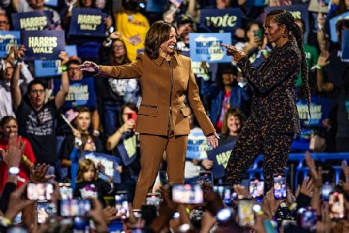Michelle Obama Was Dining On Paris River Cruise Near Notre Dame As It Caught Fire — See Pics