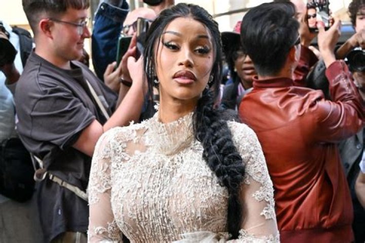 Nicki Minaj Vs. Cardi B: Which Hip-Hop Queen Has The Hotter Instagram Pics?