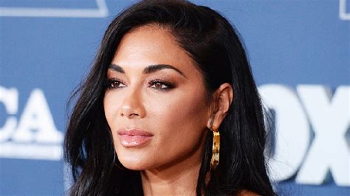 Nicole Scherzinger’s Pink Hair Makeover: Photos – Hollywood Life