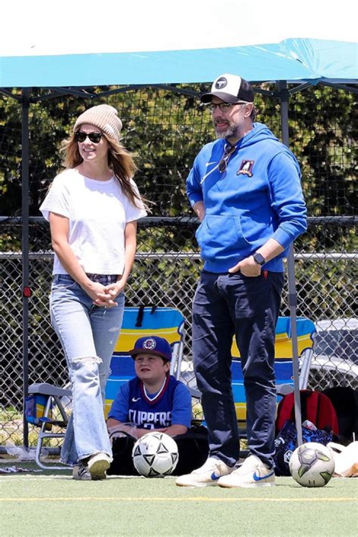 Olivia Wilde & Jason Sudeikis Hug As They Reunite For Son’s Soccer Game Amidst Messy Custody Battle: Photos