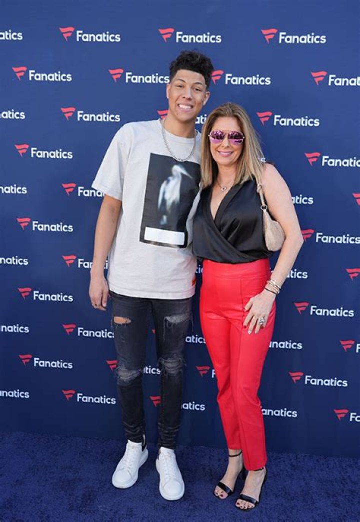Patrick Mahomes’ Parents: Everything to Know About His Mom & Dad