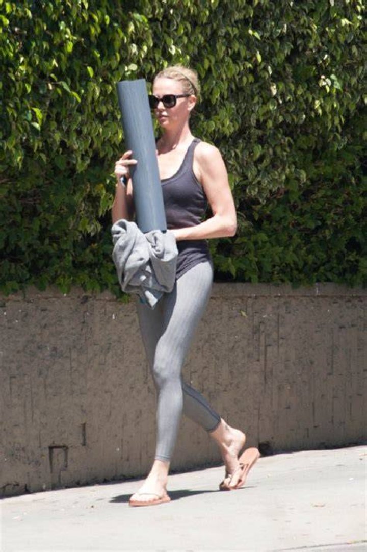 Pics of Celebs With Their Mats – Hollywood Life