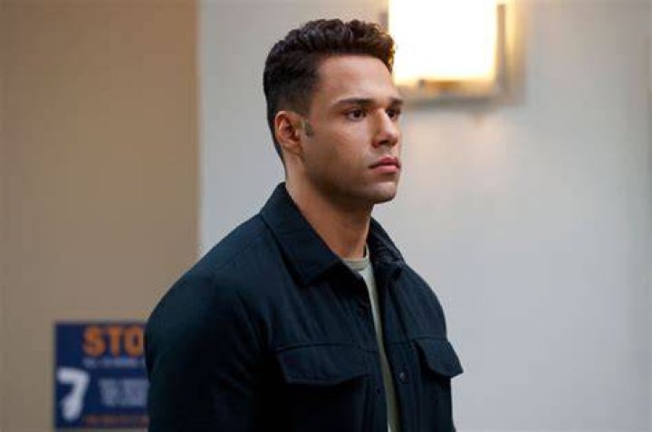 T.K. Lives & Moves In With Carlos — Interview – Hollywood Life