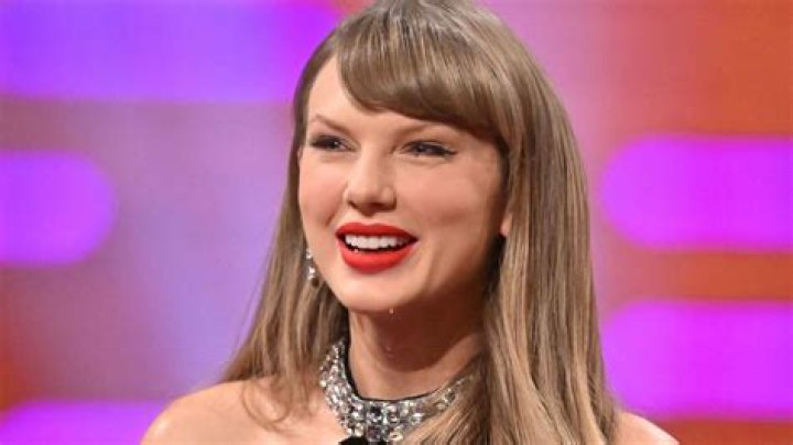 Taylor Swift Response To ‘Instagram Breaking’ Because Of Her Is Funny – Hollywood Life