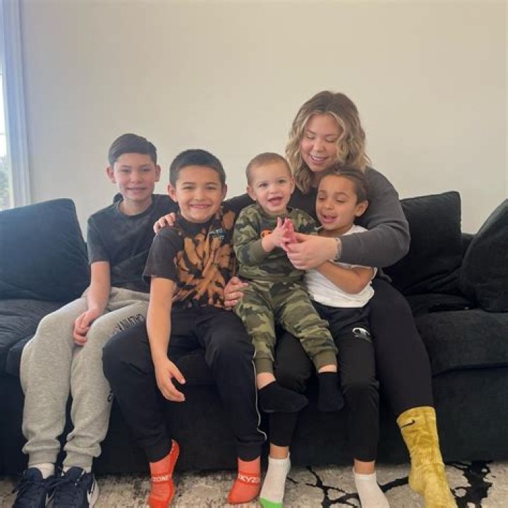 ‘Teen Mom 2’: Kailyn Lowry Gets A Shocking Phone Call & Briana DeJesus Takes An STI Test
