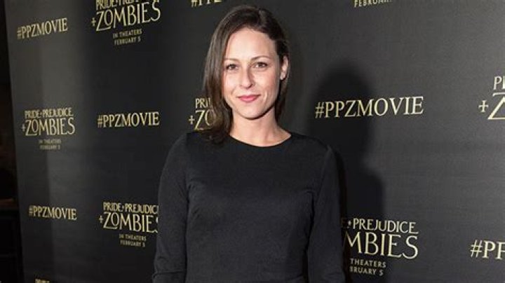 Who Is Vanessa Cloke? About ‘The Walking Dead’ Actor Who Was Arrested – Hollywood Life